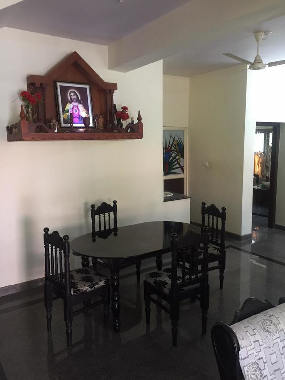 Alapatt Homestay Alappuzha الغرفة الصورة