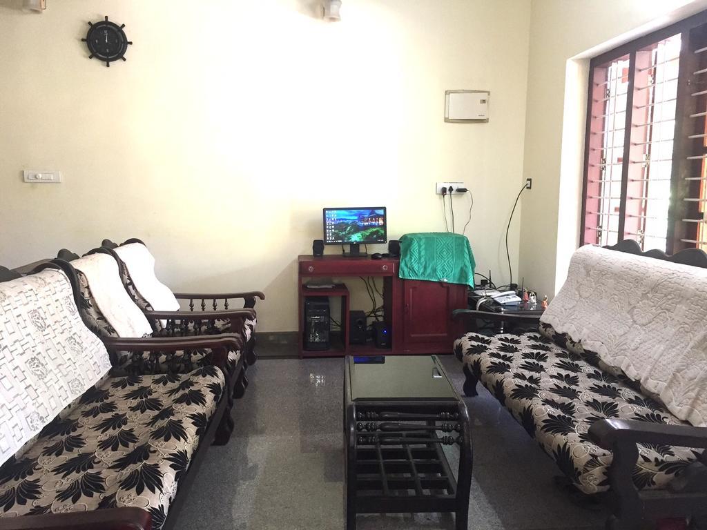 Alapatt Homestay Alappuzha الغرفة الصورة