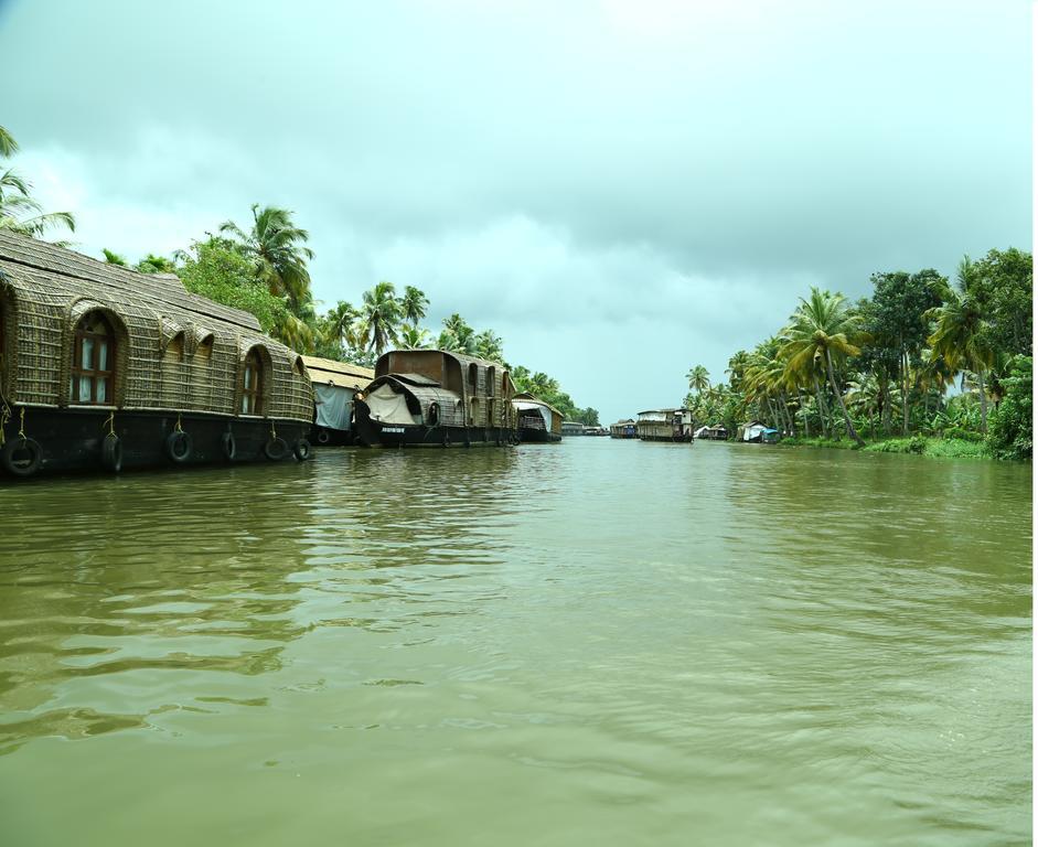 Alapatt Homestay Alappuzha المظهر الخارجي الصورة
